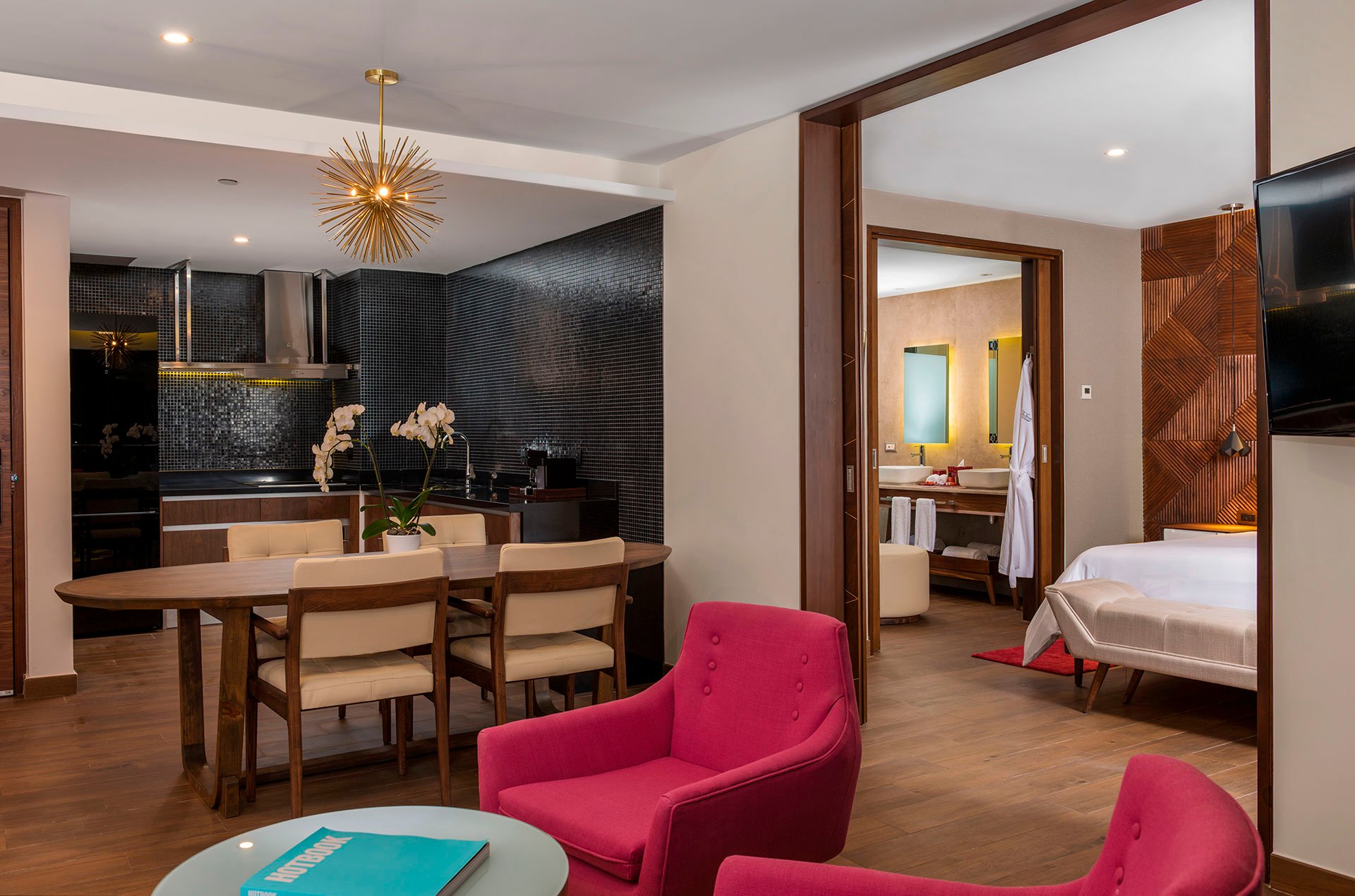 The Fives Downtown - 2 Bedroom